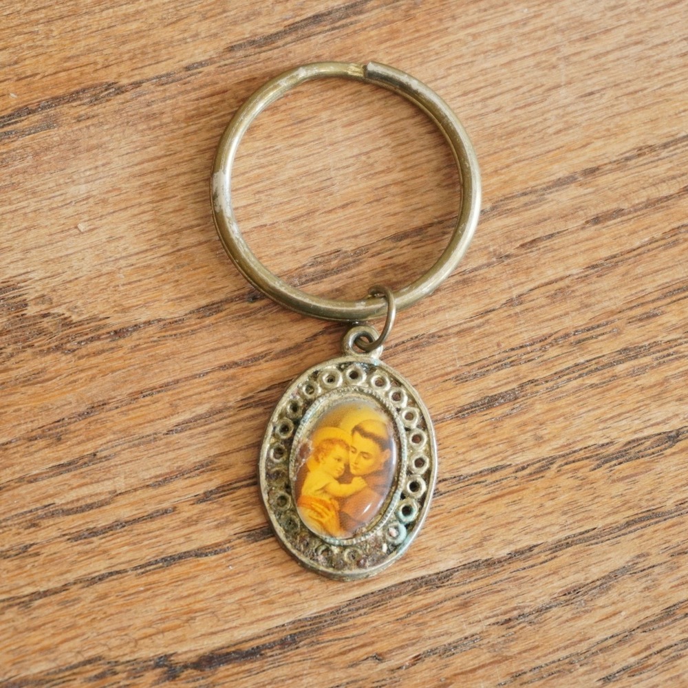 Vintage Saint Anthony and Child Catholic Religious Keychain Brass Tone Oval